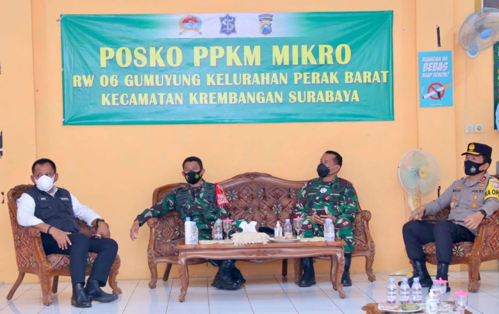Forkopimda dan Sekdaprov Jatim cek persiapan pasukan PPKM skala mikro