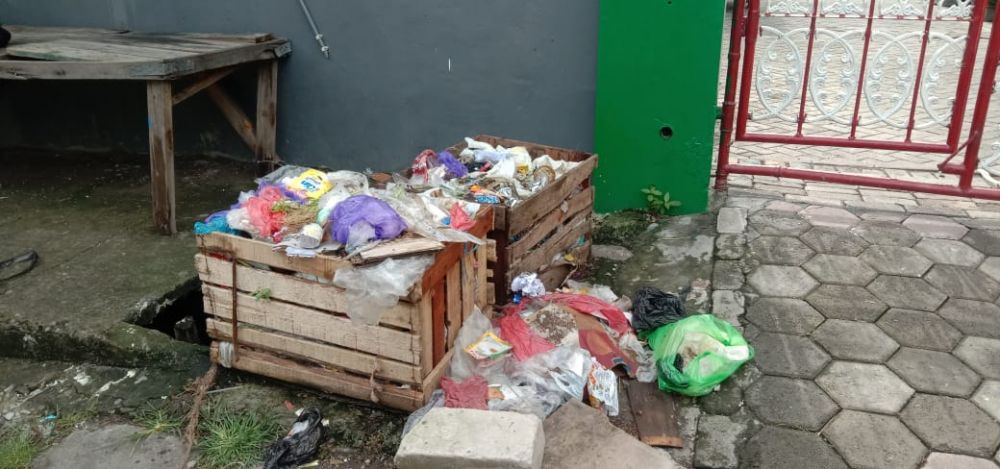 Sampah di Branti yang tidak boleh diambil atas perintah RT