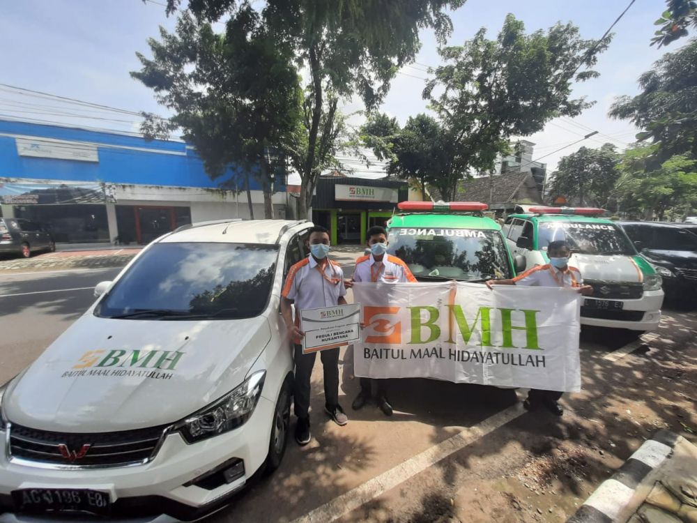 Laznas BMH beri bantuan pada korban bencana longsor dan banjir di Nganjuk
