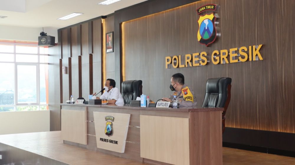 Kapolres Gresik AKBP Arief Fitrianto saat agenda laporan keuangan BPK
