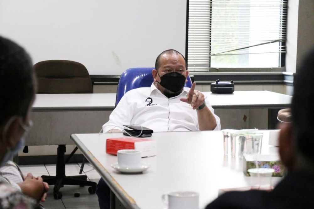Ketua DPD RI LaNyalla Mahmud Mattalitti: jangan gunakan pinjaman online ilegal