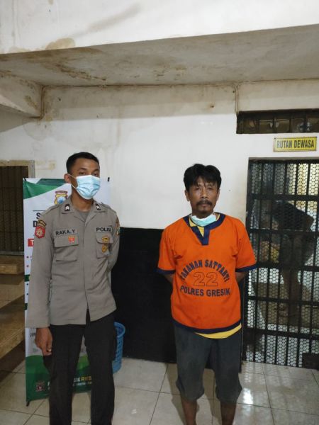 Tersangka diamankan Polres Gresik