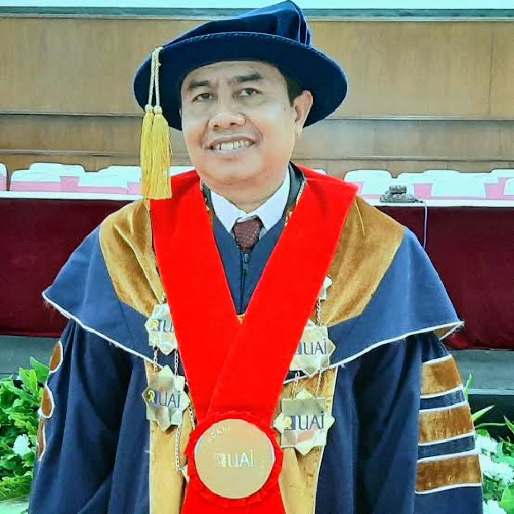 Guru Besar ilmu hukum universitas Al Azhar Indonesia Prof Agus Surono