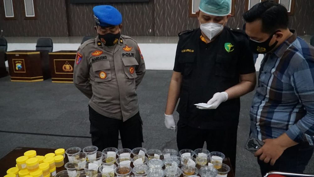 Satreskrim Polrestabes Jaga Kesehatan dengan Lari Pagi dan Tes Urine