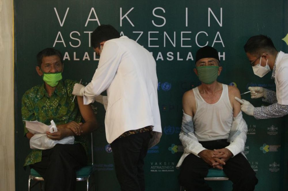 Jatim tertinggi pelayanan publik, sebanyak 450 ribu dosis vaksin Astra Zeneca telah di distribusikan di 4 daerah