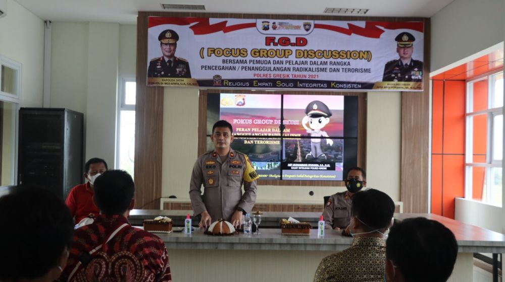 Wakapolres Gresik Kompol Eko Iskandar saat sambutan acara sosialisasi FGD