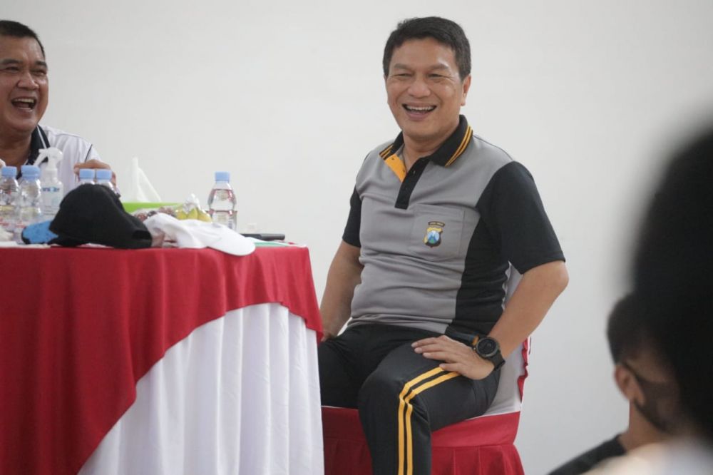 Kapolda Jatim Irjen Pol Dr Nico Afinta sesaat setelah berolahraga bersama Pangdam V Brawijaya dan Pangkoarmada ll