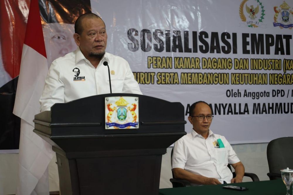 Ketua DPD RI AA LaNyalla Mahmud Mattalitti saat memberikan sambutan