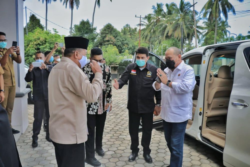 Ketua DPD RI saat kunjungi rumah Dinas Bupati Bolaang Mongondow Utara (Bolmut) Drs. H. Depri Pontoh