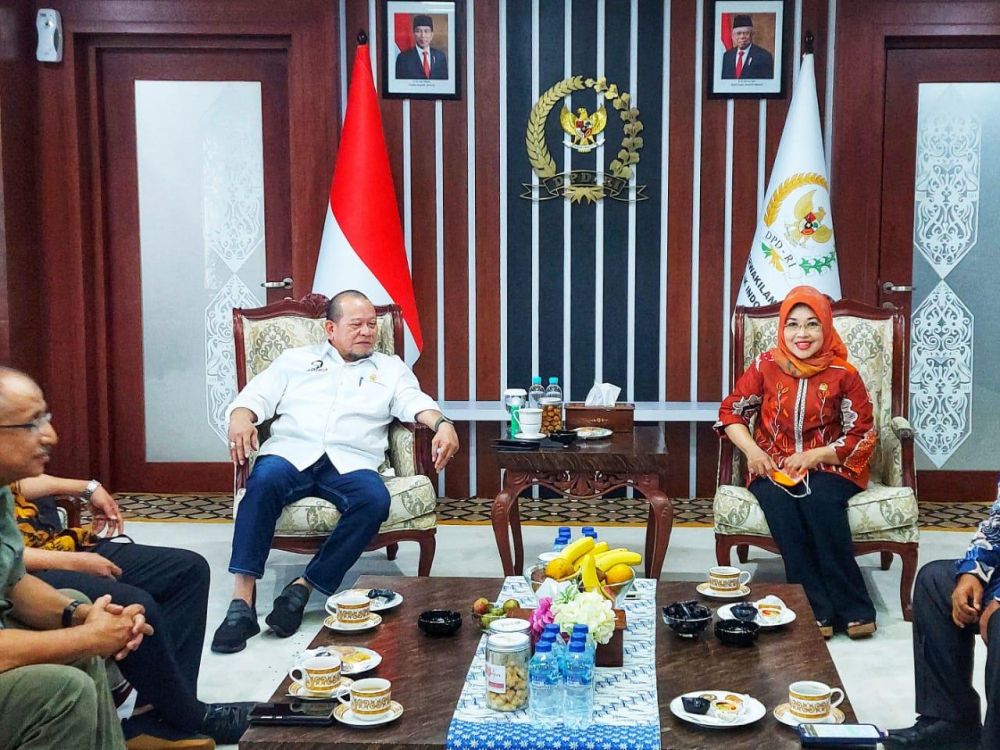 Ketua DPD RI dan Ketua Komite III DPD RI Sylviana Murni berbincang tentang kebudayaan