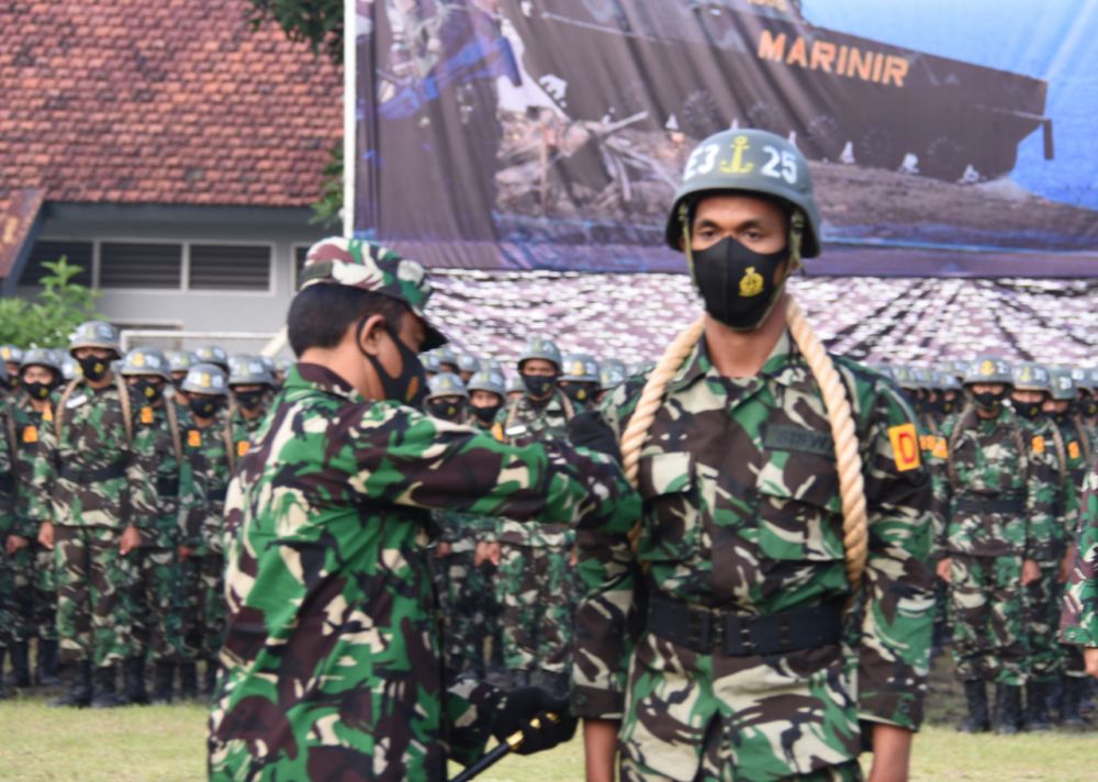 Dankodiklatal Laksamana Madya TNI Nurhidayat sebagai pemimpin pemuda pemudi Puslatdiksarmil