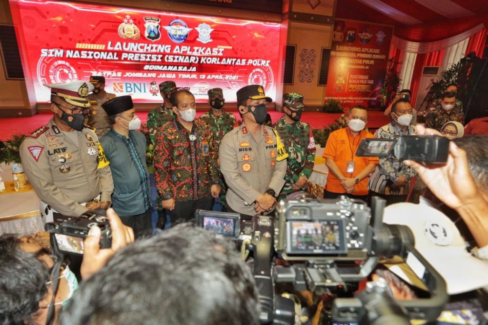 Permudah Pembuatan SIM Bagi Masyarakat, Polri Luncurkan Aplikasi Sinar