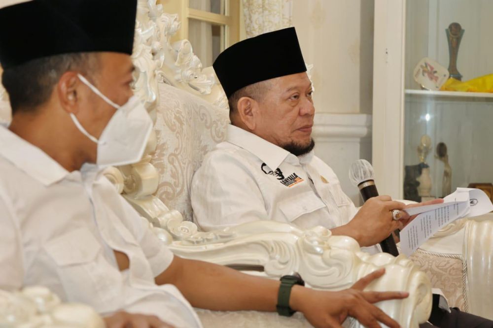 Ketua DPD RI bersama Bupati Ponorogo Sugiri Sancoko di Pringitan Kabupaten Ponorogo