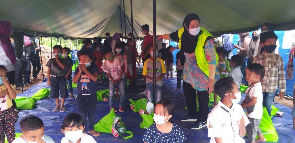 Menteri pemberdayaan perempuan dan perlindungan anak beri dukungan trauma healing