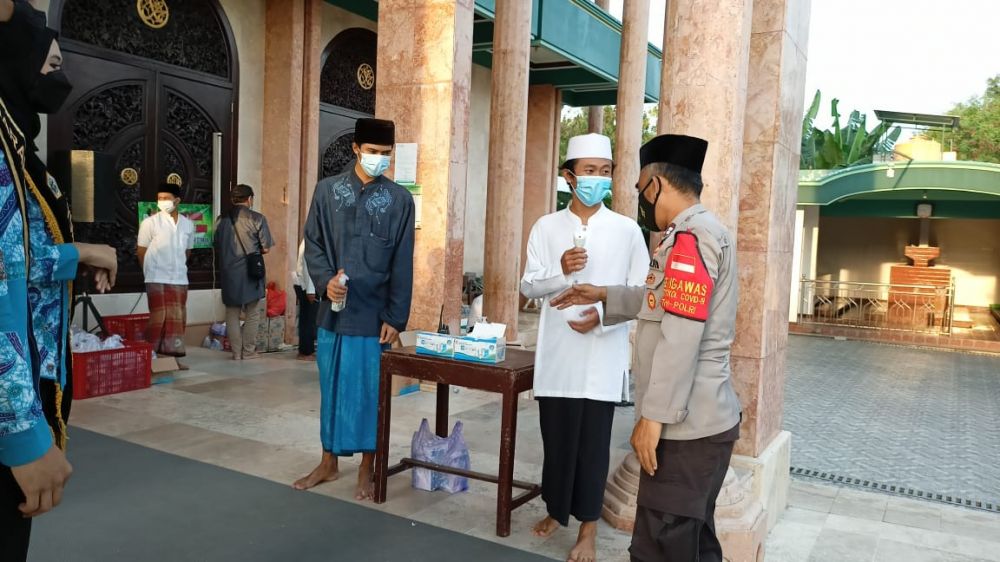 Jaga Prokes Tradisi Ramadhan Bikin Kolak Ayam Mengenang Sunan Dalem