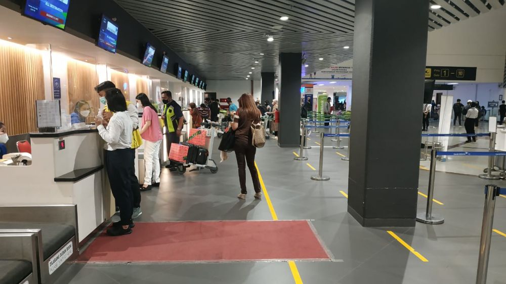 Bandara Juanda terapkan aturan pemerintah dengan mengurangi jam operasional