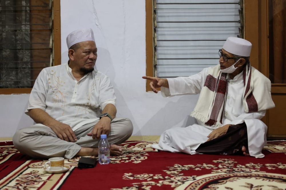 Ketua DPD RI AA LaNyalla Mahmud Mattalitti lakukan kunjungan dan berdiskusi dengan salah satu ulama di Kota Bogor Habib Abdullah bin Husein Al'attas