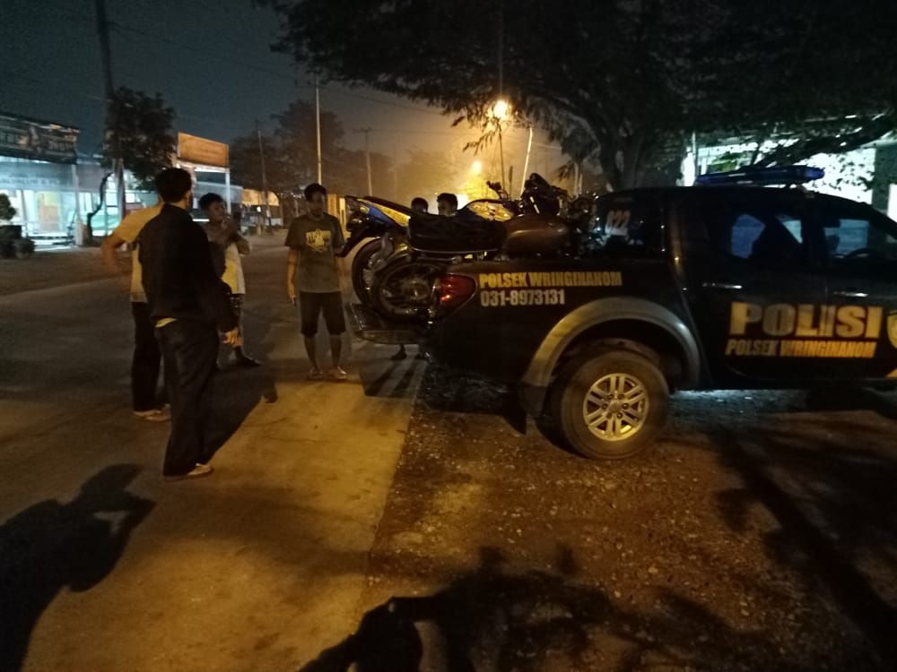 Anggota Polsek Wringinanom amankan motor Bali