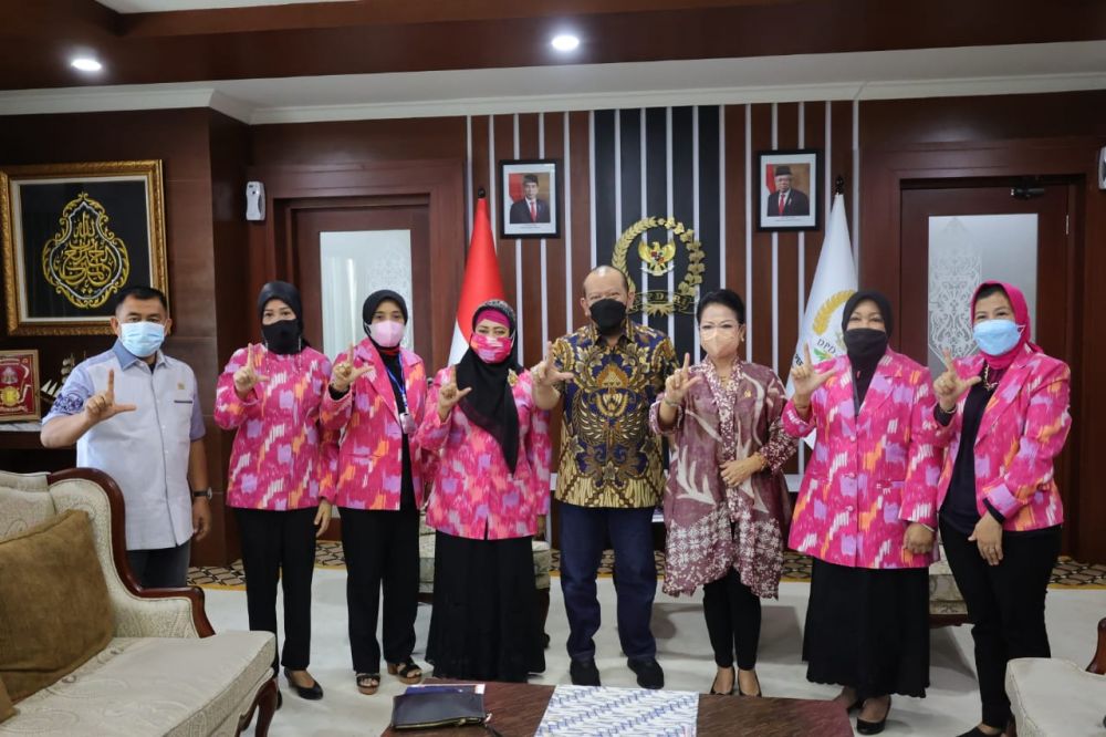 Ketua DPD RI menerima audiensi Ikatan Wanita Sulawesi Selatan (IWSS)
