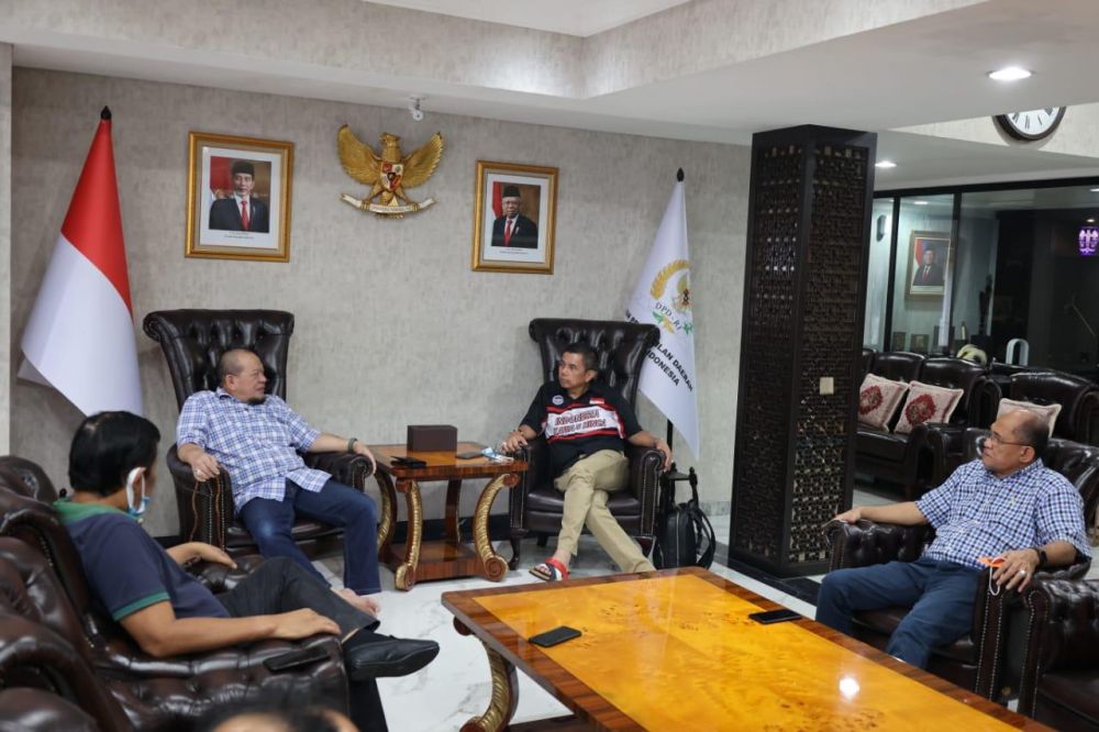 Ketua DPD RI AA LaNyalla Mahmud Mattalitti reuni dengan ketua dewan kehormatan partai Demokrat Hinca Pandjaitan