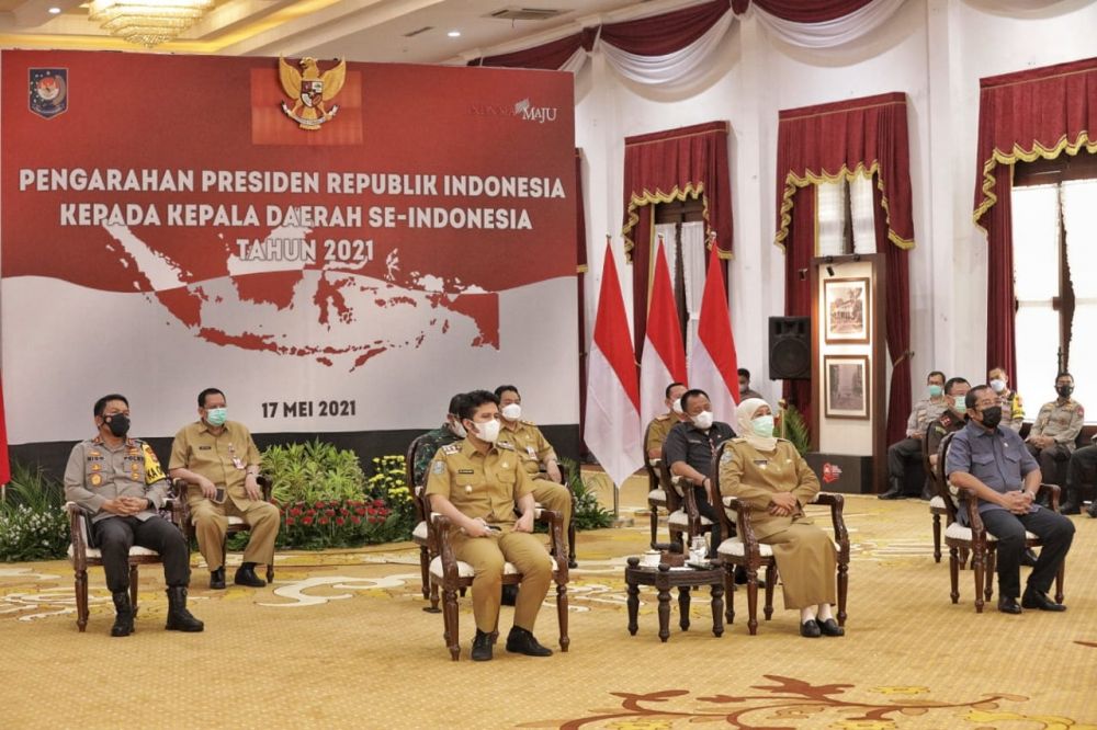 Forkopimda Jatim Rakor Kepala Daerah Ikuti Zoom Meeting Presiden RI