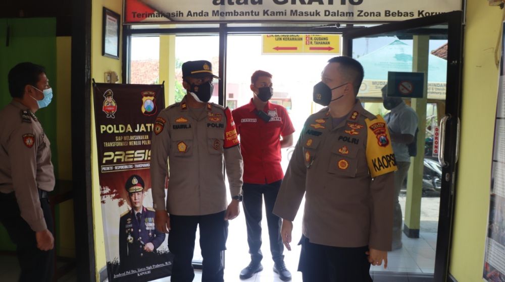 Kapolres Gresik AKBP Arief Fitrianto saat kunker ke Polsek jajaran