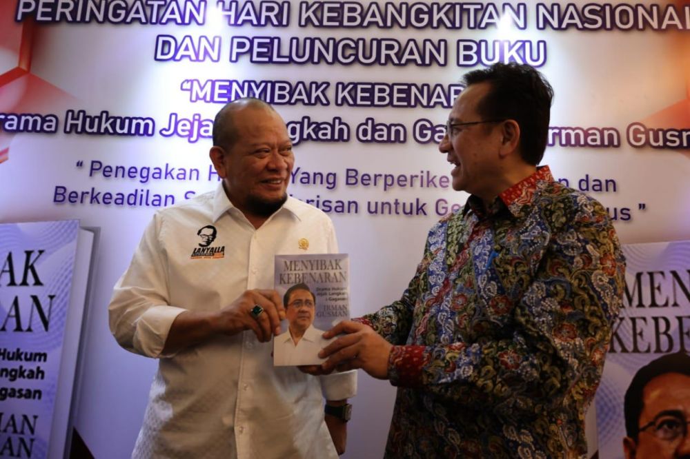 Ketua DPD saat menghadiri perhelatan webinar kebangkitan Nasional sekaligus peluncuran buku mantan ketua DPD RI Irman Gusman di hutan kota Plataran Senayan Jakarta