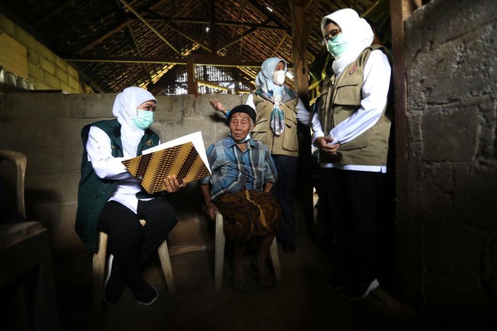 Gubernur Jatim tinjau daerah terdampak gempa 5,9 SR di Kabupaten Blitar