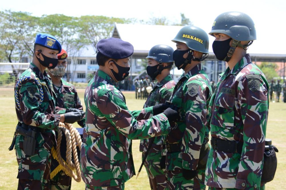 Ilustrasi Komandan Kodiklatal membuka pendidikan Dikbrivet