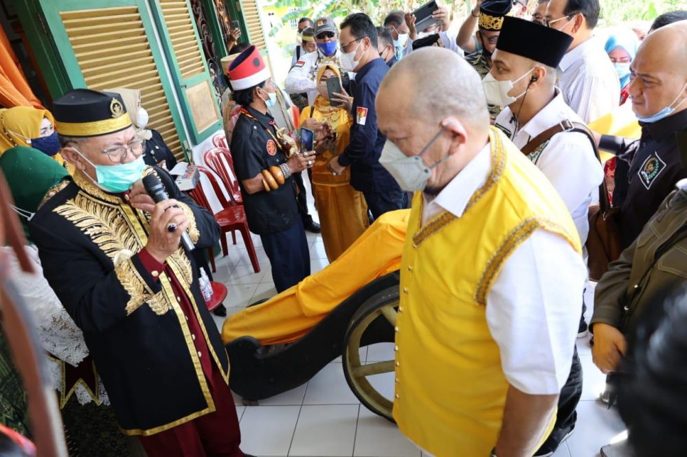 Ketua DPD RI saat mengunjungi kesultanan Bulungan di Tanjung Palas Kabupaten Bulungan Kalimantan Utara
