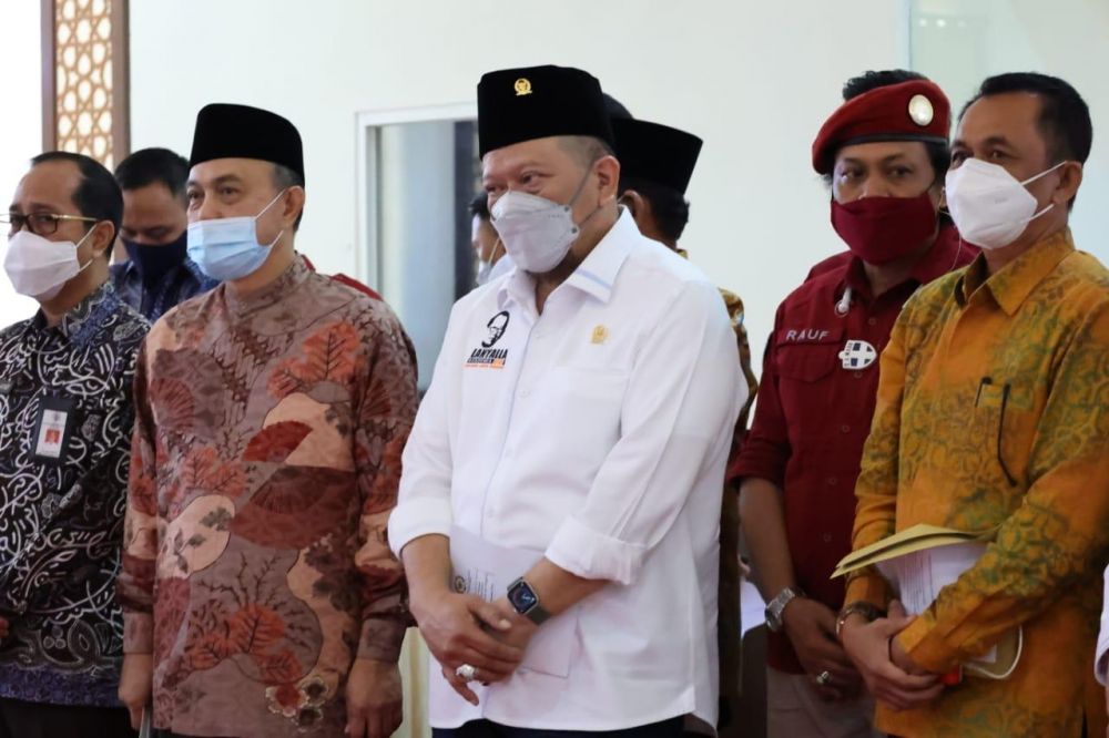 Ketua DPD RI didaulat menjadi keynote speaker dalam rapat kerja Nasional komunitas penyedia tenaga kerja Internasional Indonesia yang di gelar di Asrama Haji Sudiang Makassar