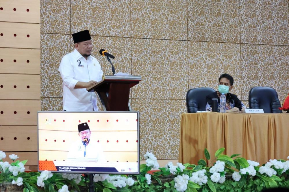 Ketua DPD RI AA LaNyalla Mahmud Mattalitti mengisi kuliah umum di universitas Islam Negeri Alauddin Makassar Sulawesi Selatan