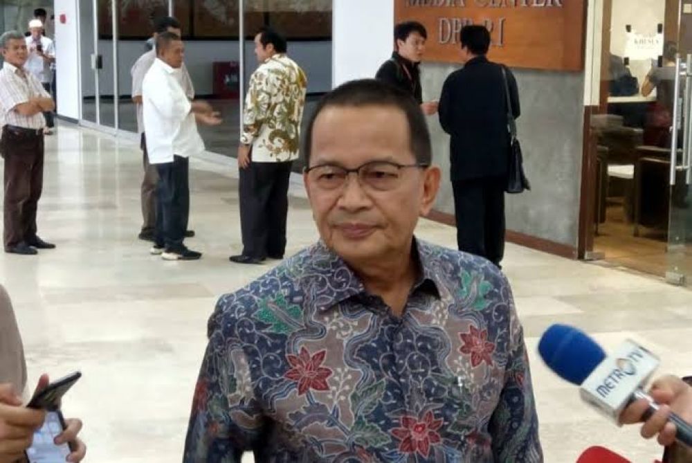 Anggota komisi IX DPR RI Darul Siska saat berikan keterangan ke awak media