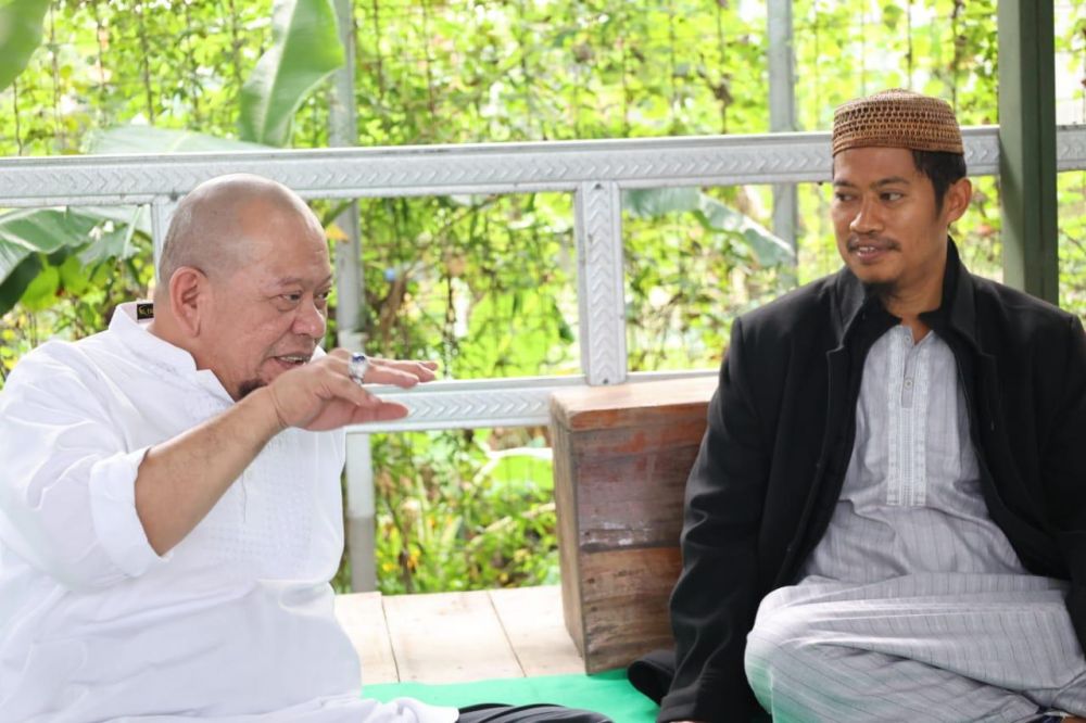 Ketua DPD RI AA LaNyalla Mahmud Mattalitti Silaturahim ke ponpes bertemu Gus Ubed