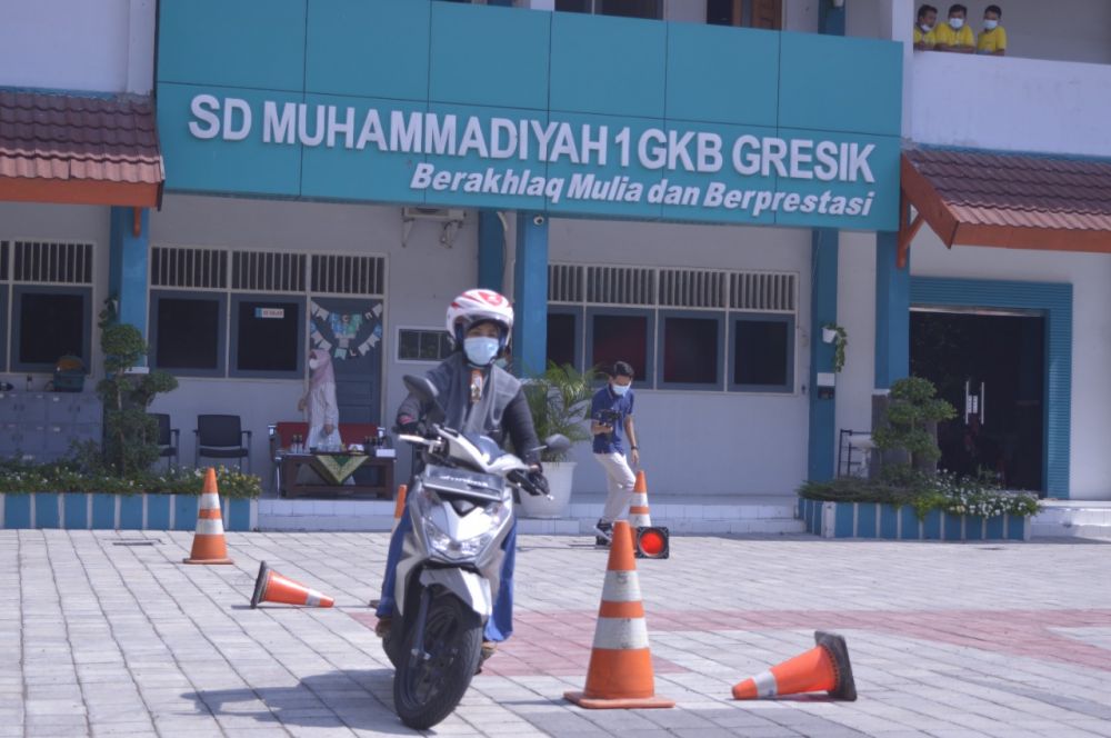 Dikyasa Satlantas Polres Gresik edukasi safety riding pada guru dan orang tua