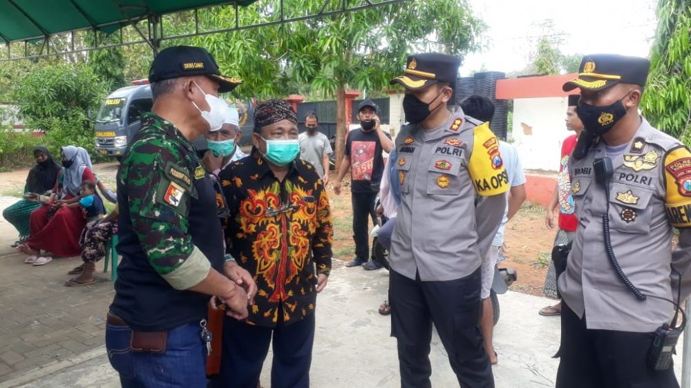 Kapolres Sumenep Rahman Wijaya bersama Wakapolres dan Kodim 0827 saat tinjau suntik vaksin