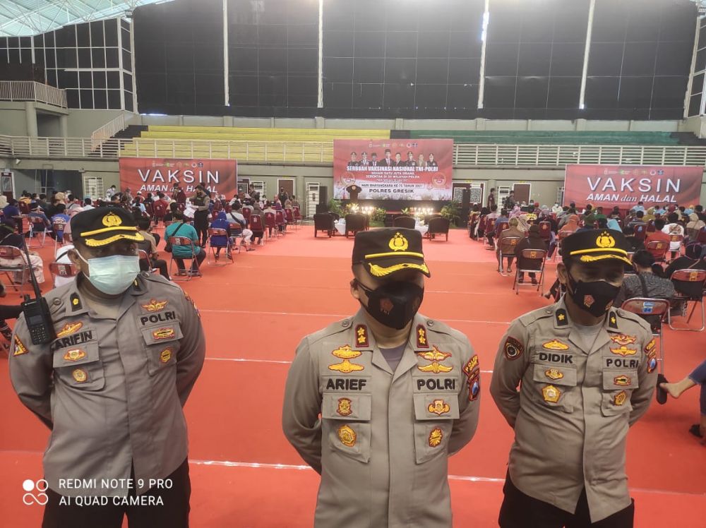 Kapolres Gresik AKBP Arief Fitrianto saat tinjau Vaksin Covid-19