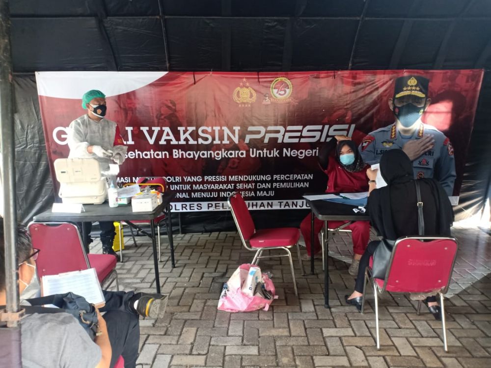 Program Polri Gerai Vaksin Presisi di peruntukan pada masyarakat yang belum di vaksin di luar domisili KTP