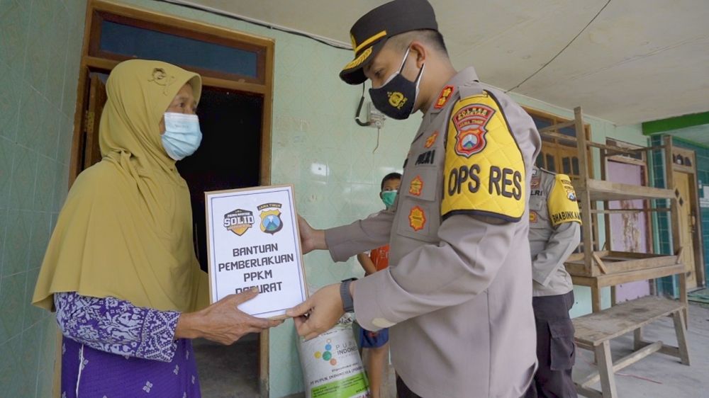Kapolres Magetan: Bansos Penting Bagi Masyarakat di saat PPKM Darurat
