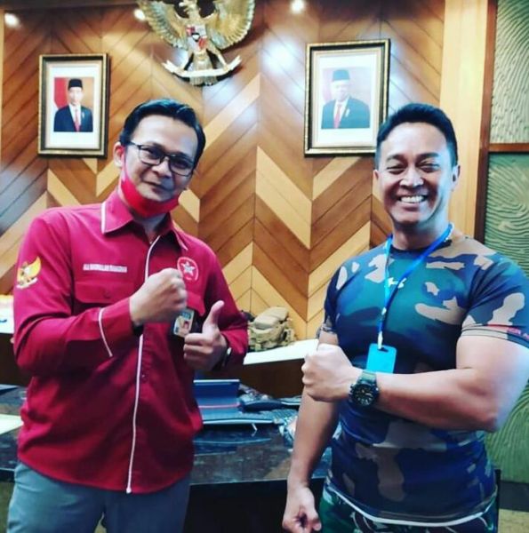 Sekjen DPP AWDI Ali Nasrullah Ramadhan saat bertemu Jenderal Andika