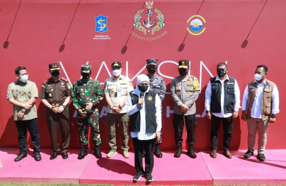 Forkopimda Jatim  bersama sukseskan serbuan Vaksin di Surabaya