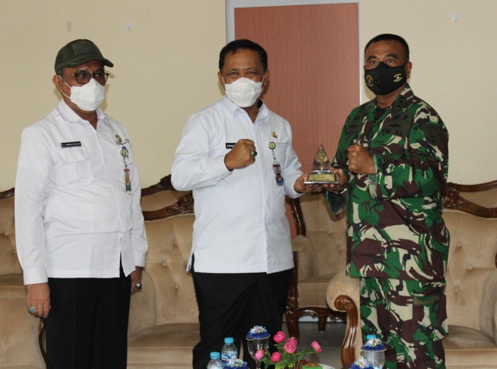 Kunjungan Wakil Walikota Tanjung Pinang Endang Abdullah di terima Dansatdik 1 Kolonel Marinir Hadi Sumarto
