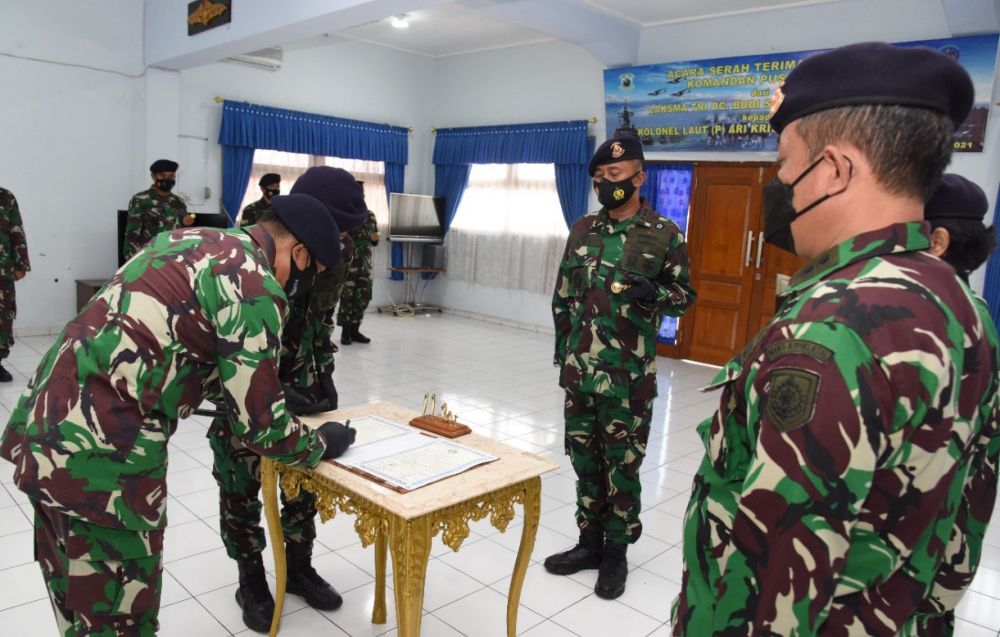 Jabat Danpusdiklapa Kodiklat TNI AL, Kolonel Laut (P) Ari Krisdiyanto