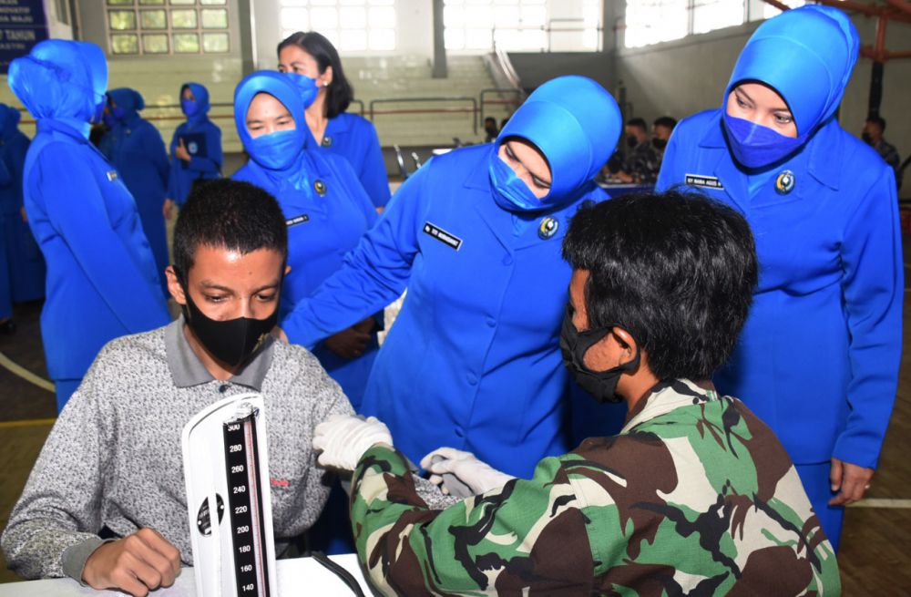 Gabungan Jalasenastri Kodiklatal selenggarakan serbuan vaksin ke-2 untuk anak