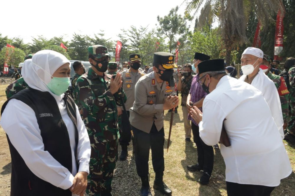 Forkopimda Jatim saat tinjau percepatan vaksinasi di Ponpes Lirboyo Kediri