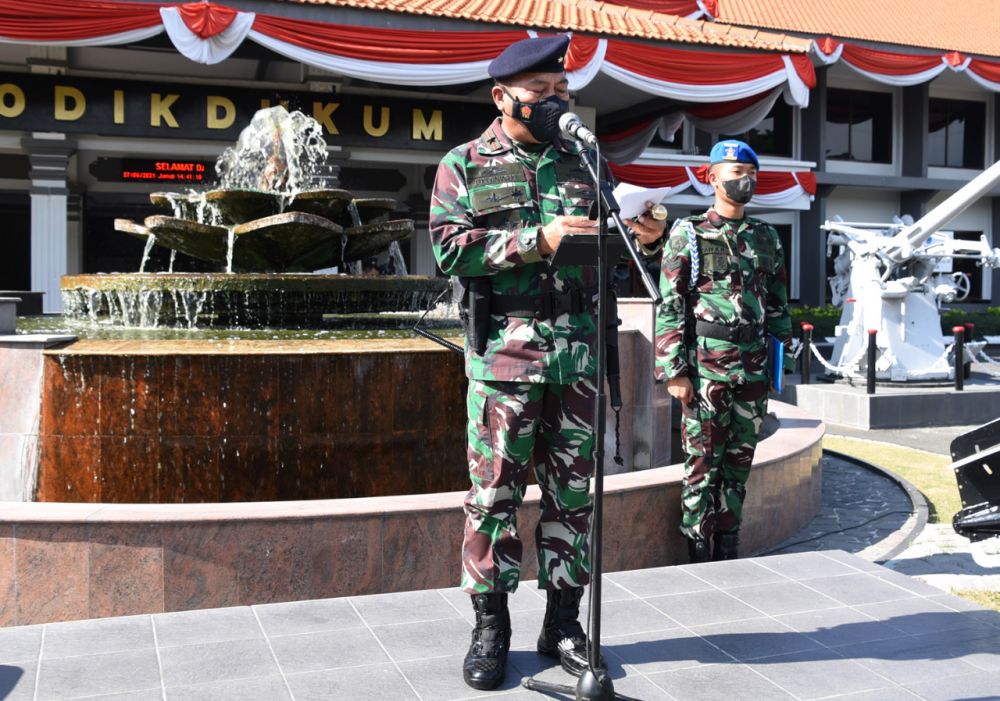 Dankodikdukum Laksma TNI Budi Raharjo pimpin pembukaan pendidikan di Bumimoro Surabaya