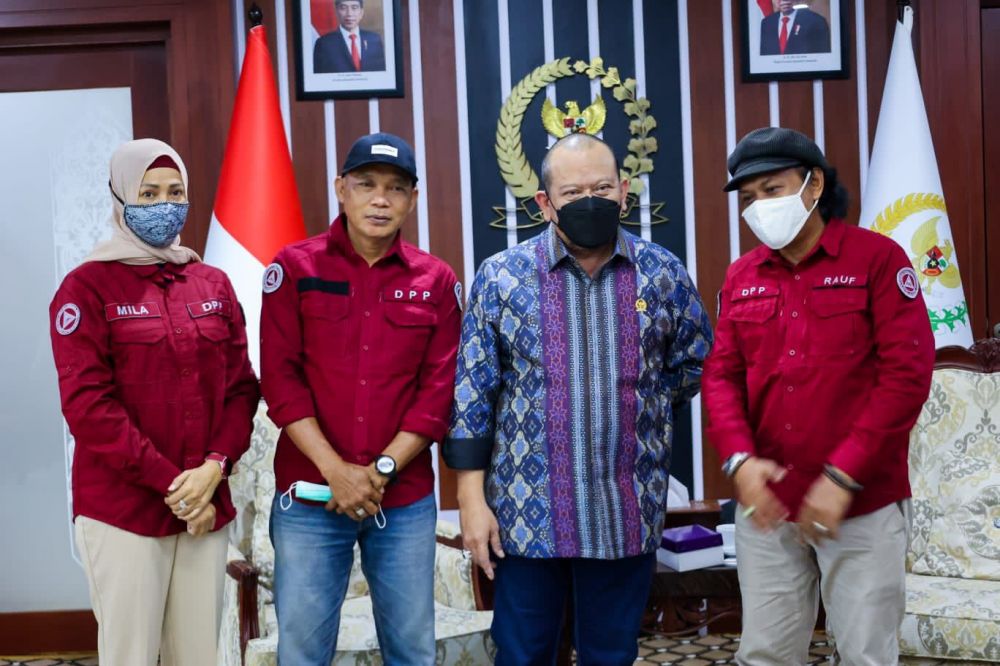 Ketua DPD RI AA LaNyalla Mahmud Mattalitti terima audiens pengurus DPD kapten Indonesia