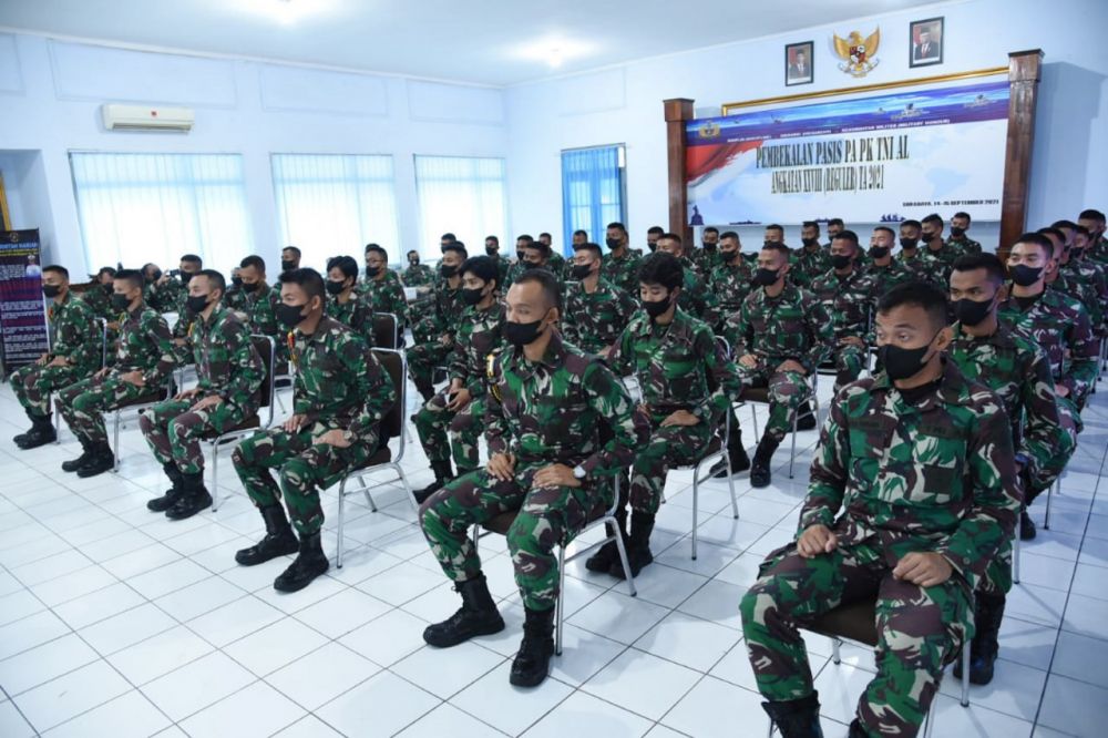 Melalui vicon, Pasis Dikmapa PK TNI AL angkatan XXVlll dapat pembekalan dari Kadisminpersal