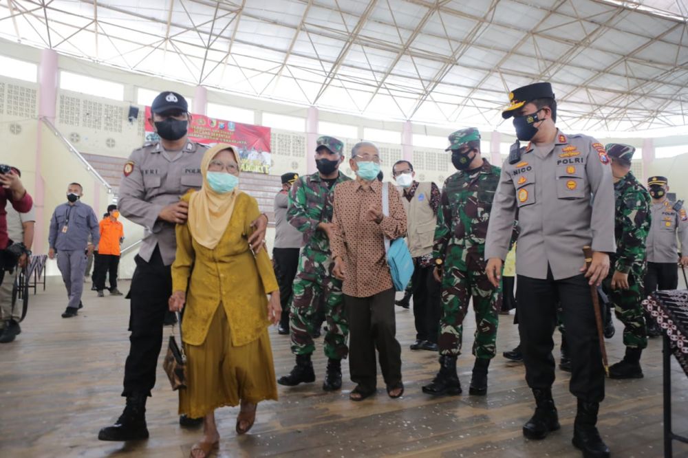 Forkopimda Jatim Gelar Vaksin Sasar Lansia di Magetan
