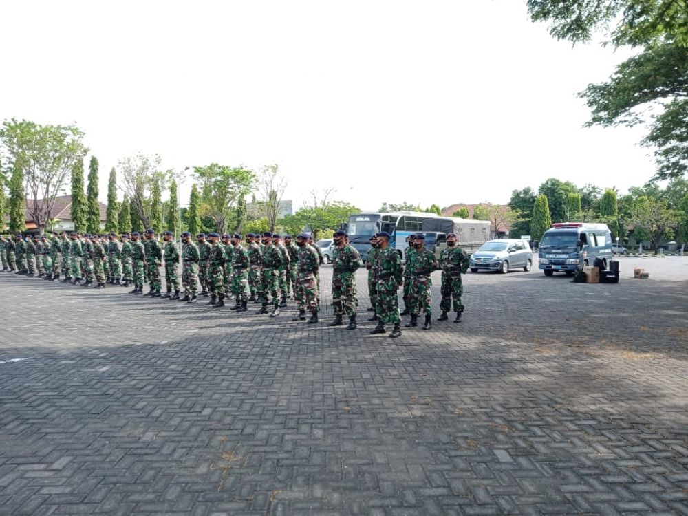 TNI AL Kodiklatal kirim Nakes ke Karimun Jawa